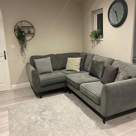 Ali'S Holiday Apartments F2 黑潭 外观 照片